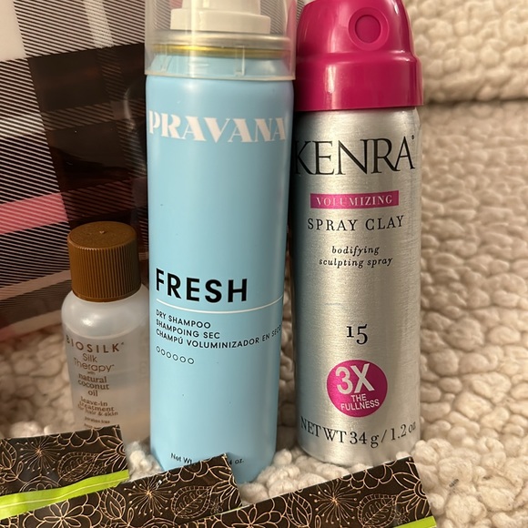 ULTA BEAUTY Hair Care Bundle Bag w/ Scunci Hair Scrunchies & Hair Samples - Picture 3 of 5